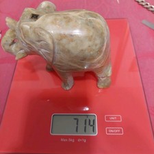 Elefant,714 gramm,Halbedelstein. 