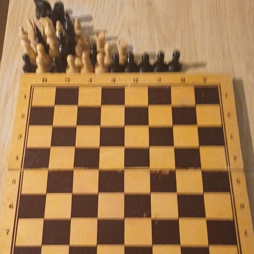 Schach set aus holz - schach,