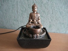 Zimmerbrunnen "Buddha" mit schönem Wasserspiel und Beleuchtung