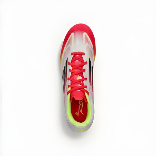 Gut gepflegte fußballschuhe - gut,