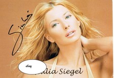 Giulia Siegel - seltenes original Autogramm auf Großfoto