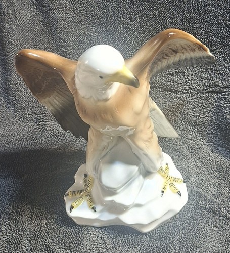 ältere porzellan figur adler - porzellan,