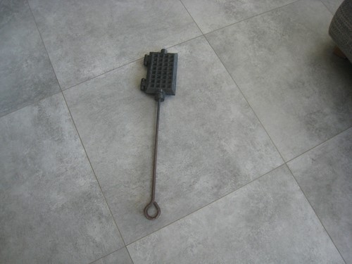 Altes gusseisernes waffeleisen - gusseisernes,
