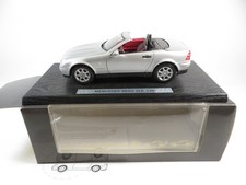 1:18 Maisto Mercedes Benz SLK