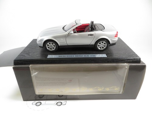 Maisto mercedes benz slk - 1:18,