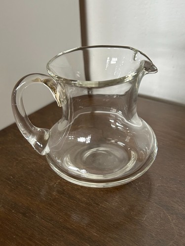 Kleiner krug aus - aus, kristallglas