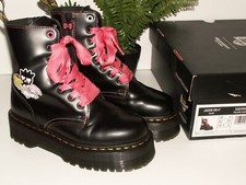Dr. Martens JADON HK+F x Hello Kitty and Friends Quad Plateau Stiefel UK 4 EU 37