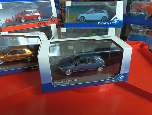 Boxed model solido - 1/43,