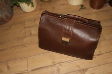 ALTER ARZTKOFFER HEBAMMENTASCHE HANDTASCHE LEDER 30 ER JAHRE