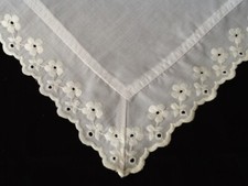 Decore Mitteldecke weiß mit