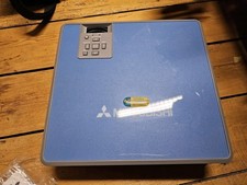 Mitsubishi XL8U LCD Beamer Projektor Heimkino