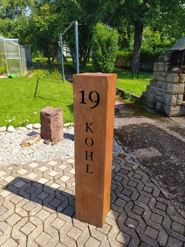 Metall rost säule schriftzug - metall,