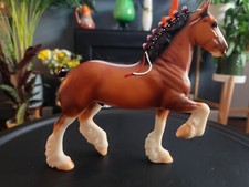 Vintage 1998 Peter Stone 11" Clydesdale Traberpferd rot weiß Band hellbraun weiß