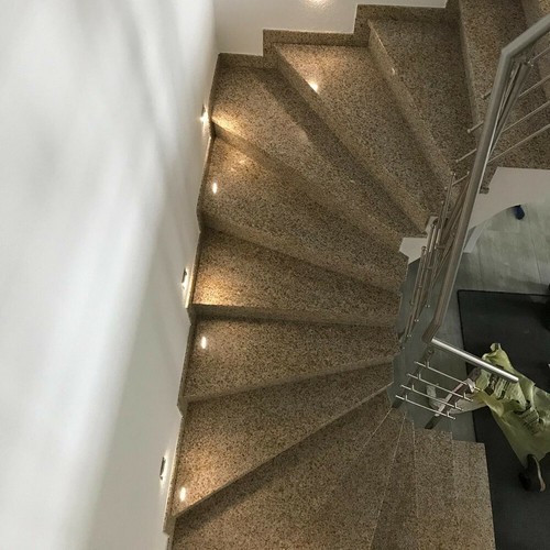 Treppe padang gelb - padang,
