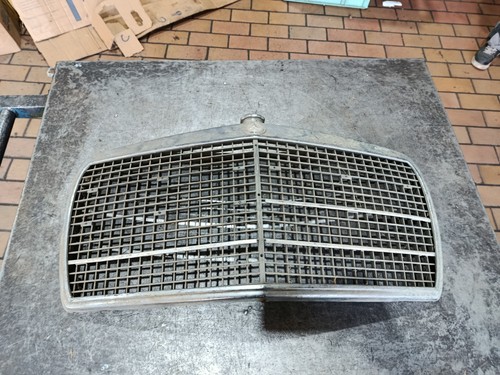 Mercedes benz w114 w115 - /,