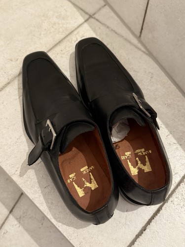 Eleganter neuer herrenschuh - neuer,