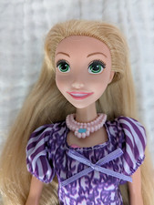 Schönes älteres Rapunzel mit