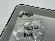 Yamaha R6 5SL (4) 05' Gabelbrücke Schrauben Bottom Yoke Bolts