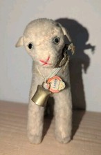 Original STEIFF Lamm Lamby. Mit Glocke und Schild. Ohne Knopf.