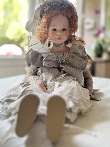 Künstlerpuppe cecile aus dem - aus,