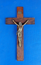 Wandkreuz mit Jesusfigur- 40 x