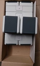 Jung 8220 W Feuchtraum