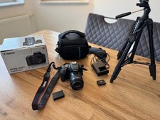 CANON EOS 200D, Objektiv  EFS 18-55mm, IS STM, WLAN, Bluetooth, Touchscreen