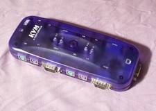 KVM Switch 4-Port VGA PS2 Maus