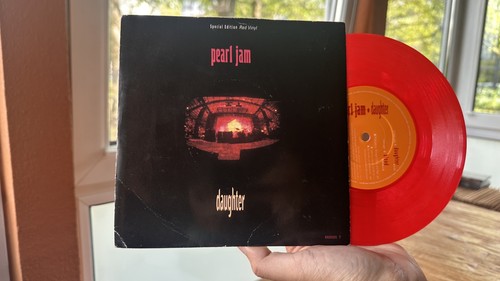 Pearl jam daughter uk - -,
