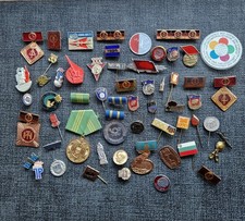 Konvolut von ca. 50 Abzeichen