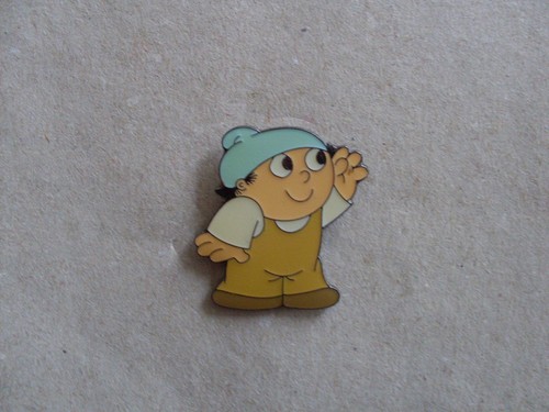 Mainzelmännchen pin conni - ,