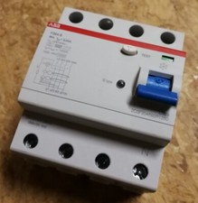 ABB F204B 25A 0,03A FI-Schutzschalter Typ-B 25A 30mA allstrom 2CSF204592R1250