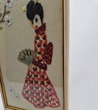 Geisha Stickbild Vintage Bild im Rahmen Handarbeit Retro Japan Stickerei 39cm