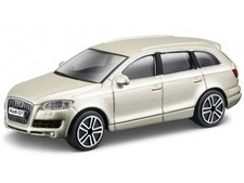 Audi Q7 2011 gold Modellauto