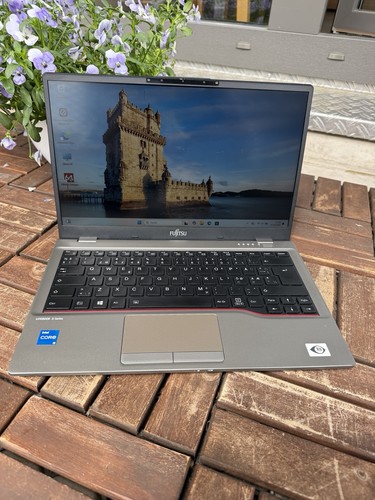 Fujitsu lifebook u7411 - fujitsu,