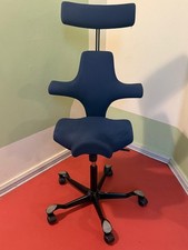 HAG Capisco 8107 Bürostuhl - Blau EXR026, Basis: schwarz, Zustand: TOP!
