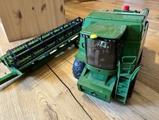 Bruder John Deere T670i