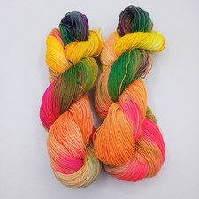 (9,90€/100 g) handgefärbte Sockenwolle 4 fach Färbung Polar Light 20 Neon Farben