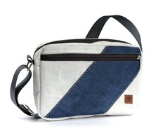 kleine Umhängetasche