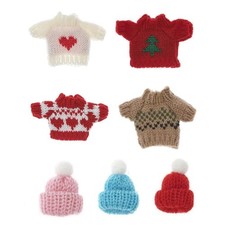 Miniatur Pullover oder Mützen