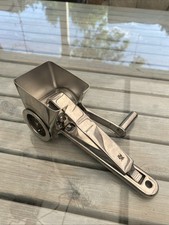 WMF Käsereibe Profi Plus, 25 Cm, Cromargan® Edelstahl