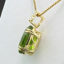 29,57 carat Anhänger Peridot