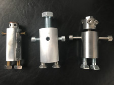 3x  Metall ROBOTER  Skulptur Figur -  Kunst Industrie Dekoration Bender Futurama
