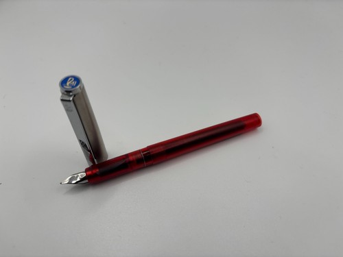 Pelikan pelikano modell rot - pelikano,