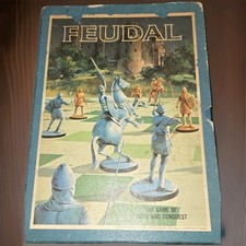 Vintage FEUDAL Game of Siege &