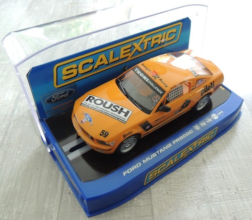 Scalextric ford mustang - scalextric,