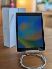 Apple iPad 5. Gen. 32GB, WLAN, 24,64 cm, (9,7 Zoll) - Spacegrau