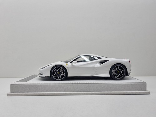 Model ferrari tributo - model,