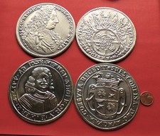4 Große Medaillen ,  ca. 64 g. - ca. 77 mm
