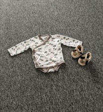 Body Gr.62 68 Set Wickelbody Schuhe mit Ohren Hausschuhe Welpe Löwe Giraffe Tier